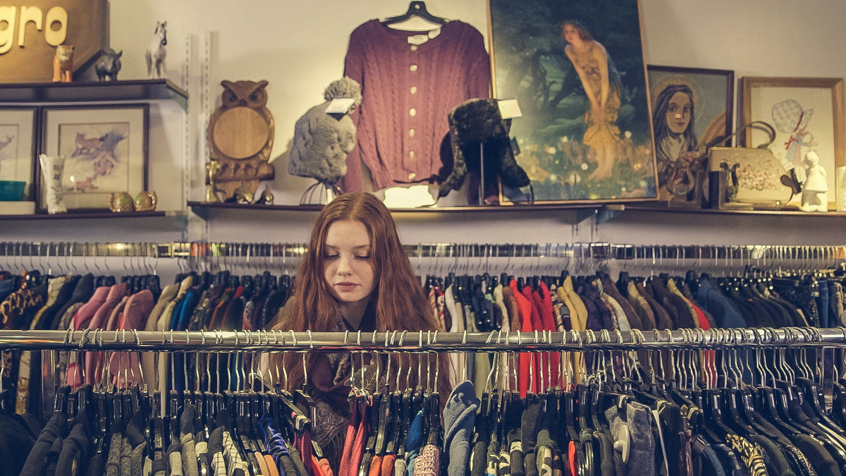 Vintage vs. Second-Hand Clothing: Key Differences