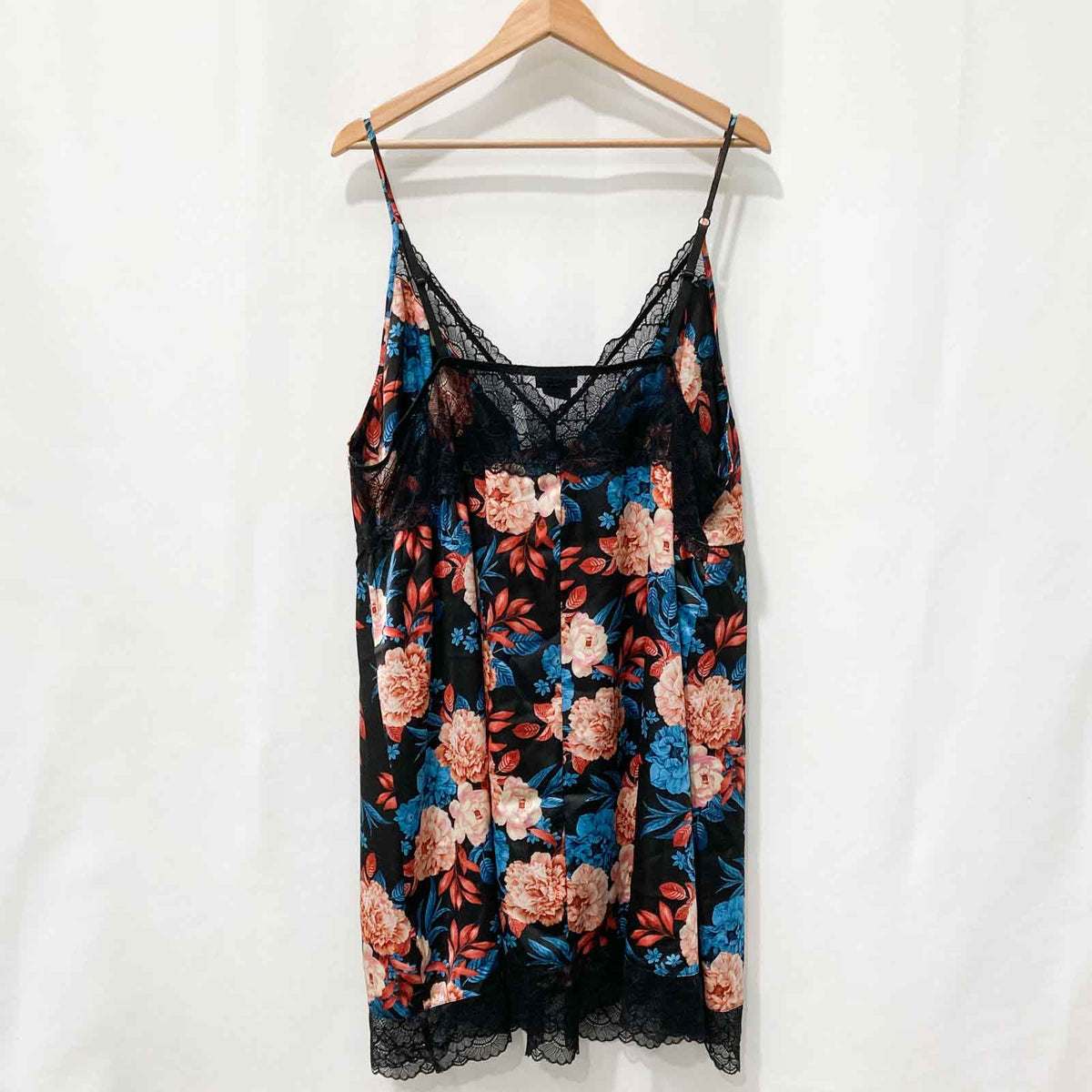 Satin Floral Lace Trim V-neck Downtown Cami