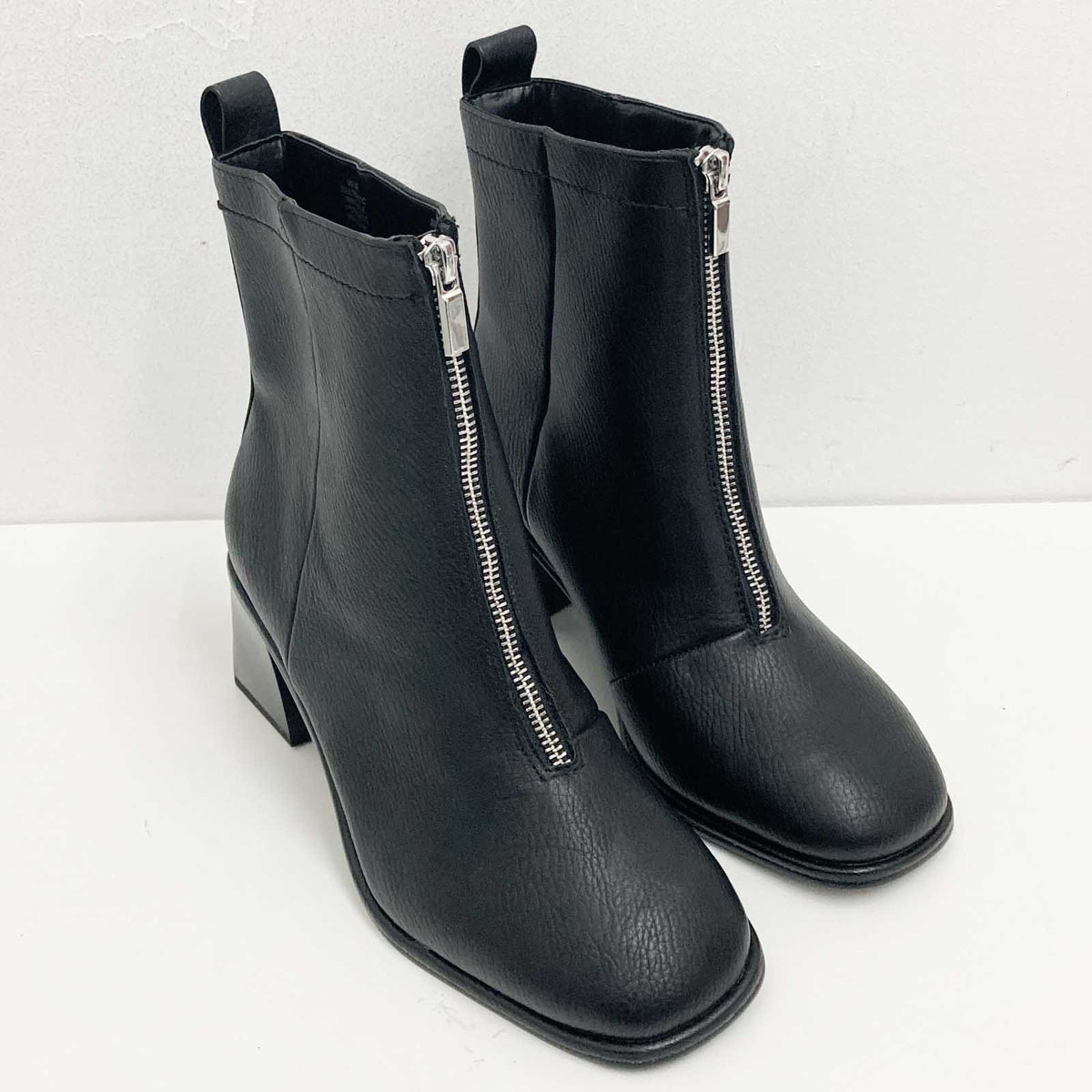 Zara zip front sales boots