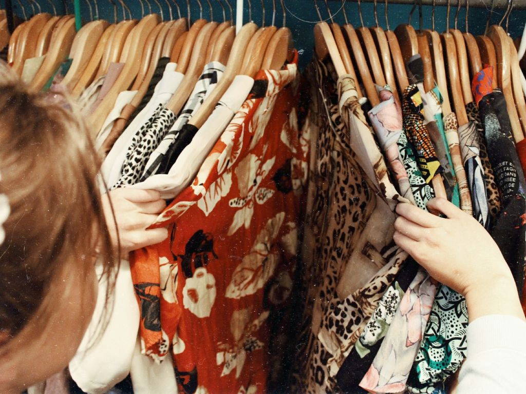 5 Easy Questions to Ask When You Have Too Many Clothes