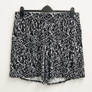 Avenue Stretch Jersey Shorts UK 20 Black & White Print 