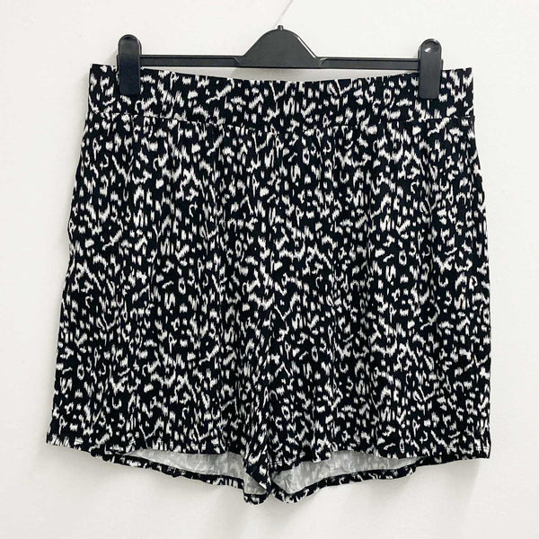 Avenue Stretch Jersey Shorts UK 20 Black & White Print